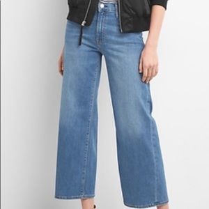 Gap high rise wide leg crop jean in light indigo